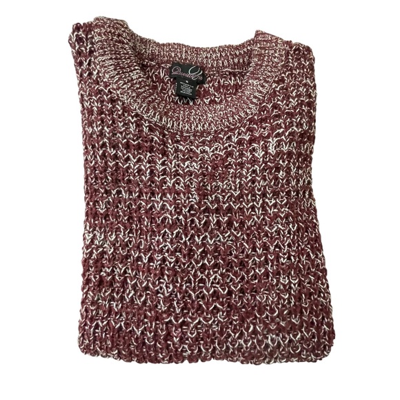 Questions Crewneck sweater Size Small - Picture 13 of 14